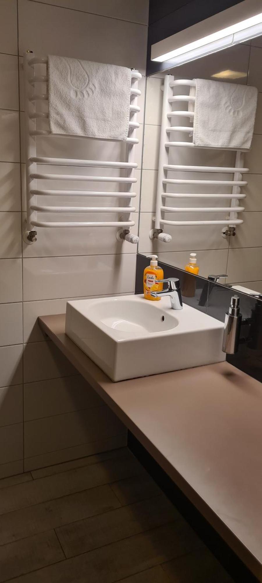 Apartamenty Czarna Gora Is 8 시에나 외부 사진